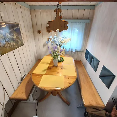 Holiday home Nad Jeziorem W Otulinie Lasu