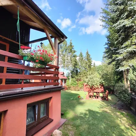 Nad Jeziorem W Otulinie Lasu Holiday home Bartolty Wielkie