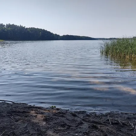 Nad Jeziorem W Otulinie Lasu Bartolty Wielkie