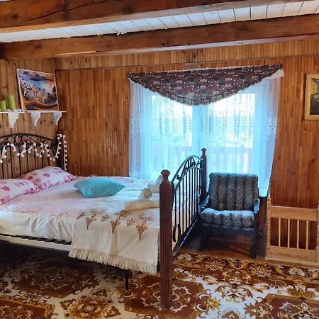 Holiday home Nad Jeziorem W Otulinie Lasu Bartolty Wielkie